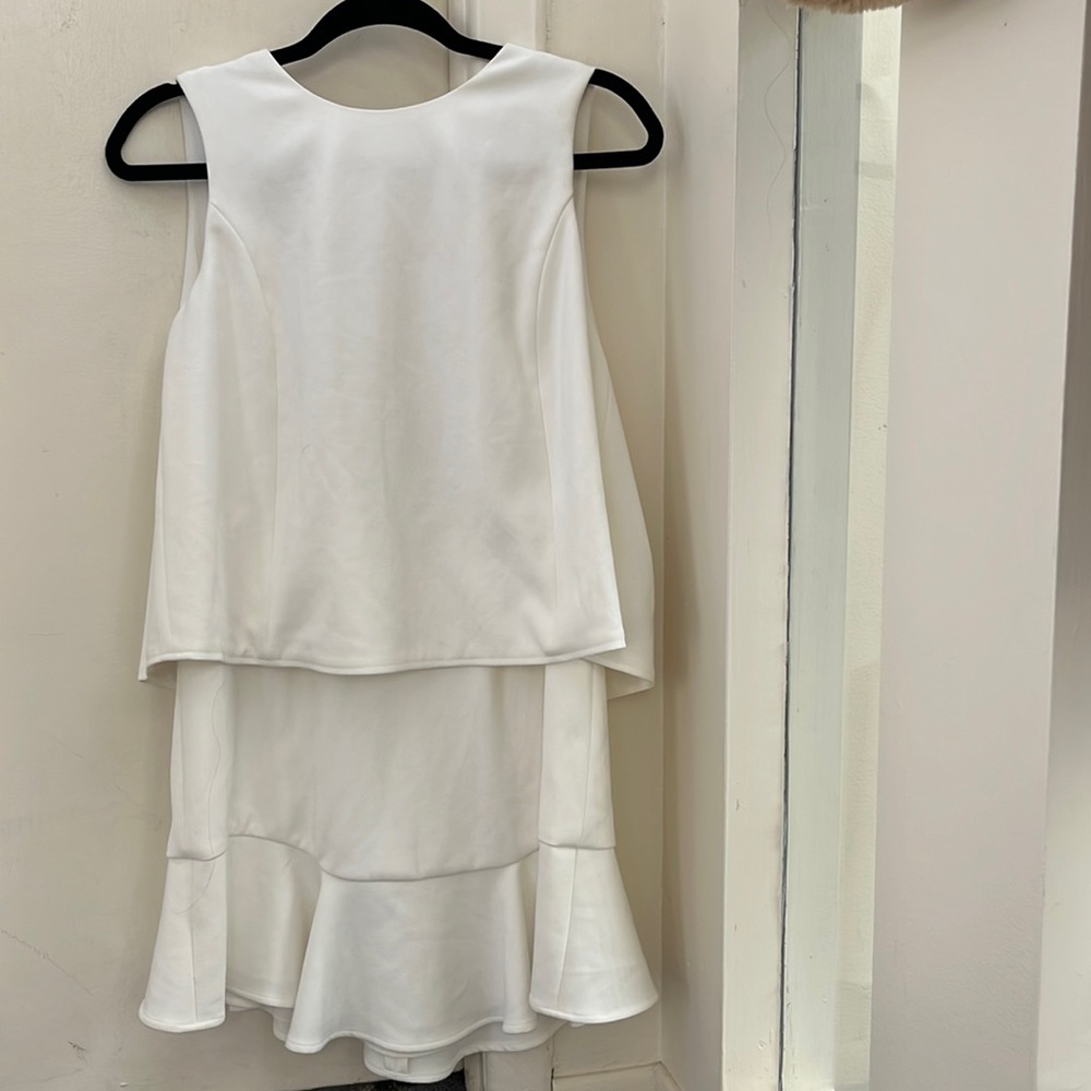 BCBG size 4
